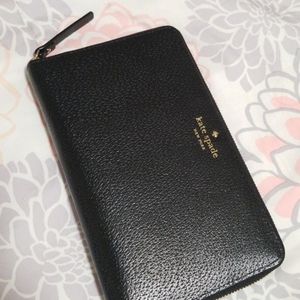 Kate Spade Grand Street Zip Travel Wallet